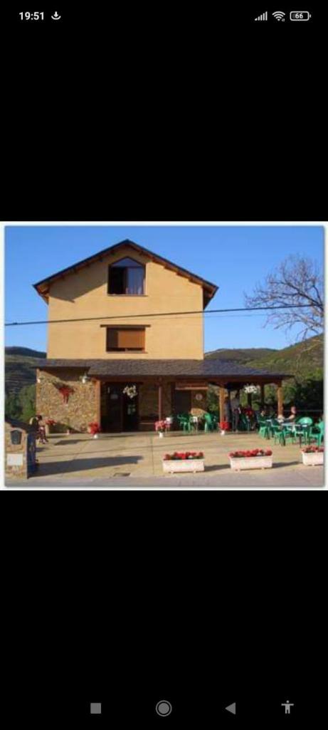 Albergue de peregrinos Santa Marina photo 2