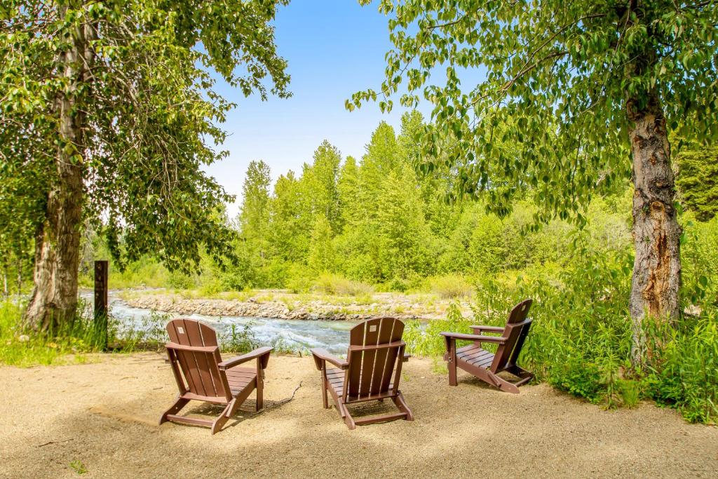 Teanaway River Lodge photo 2