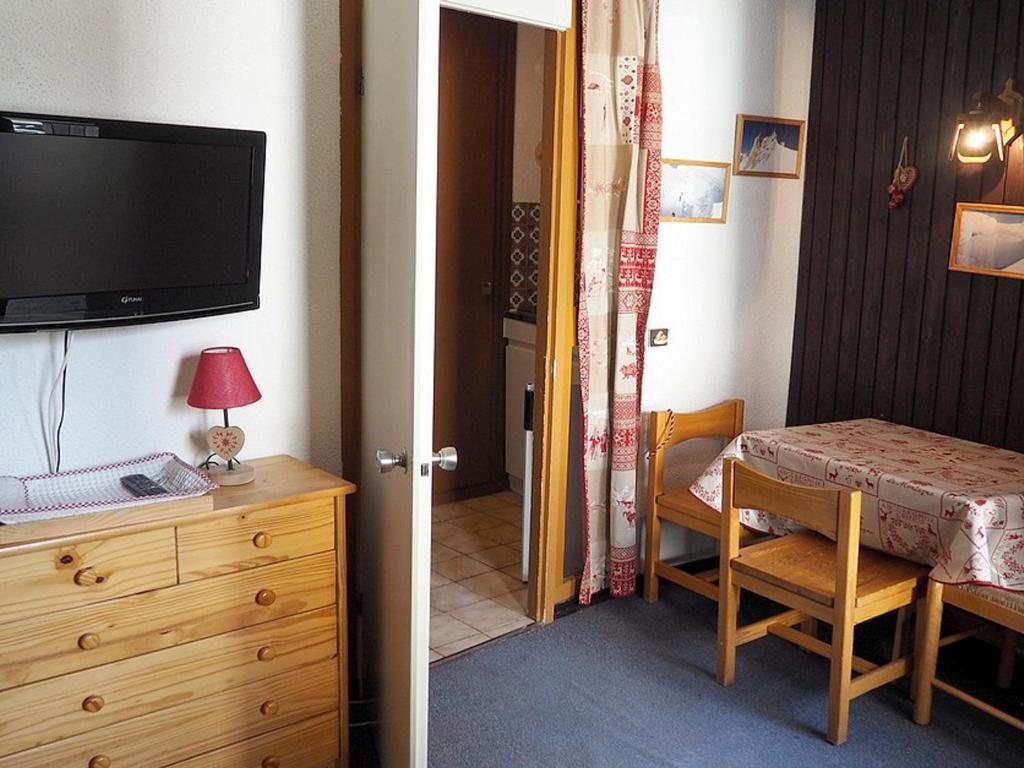 Studio Les Menuires, 1 pièce, 2 personnes - FR-1-344-978 photo 2