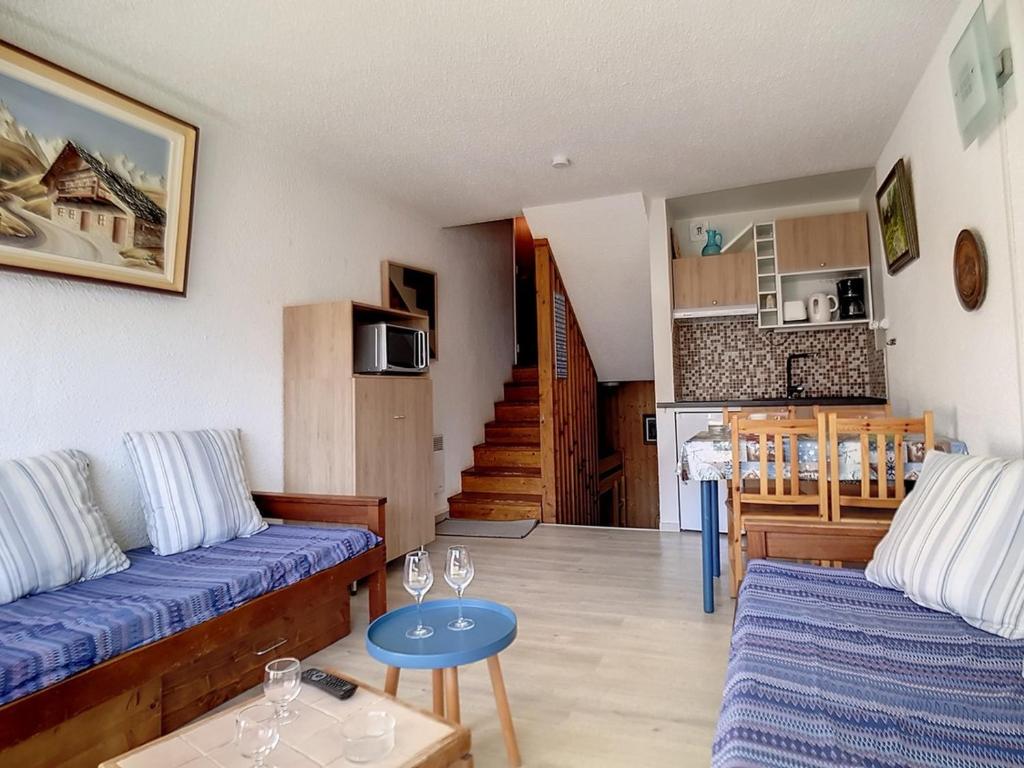 Studio Les Menuires, 1 pièce, 4 personnes - FR-1-344-963 photo 1