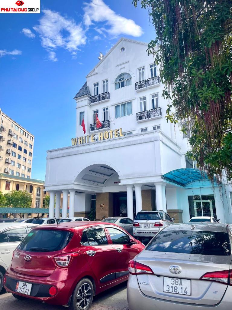 White Hotel photo 2