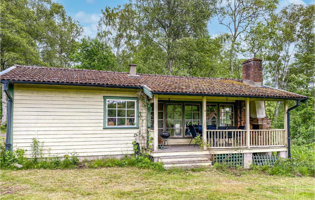 Stunning Home In Bredaryd With Wifi And 3 Bedrooms