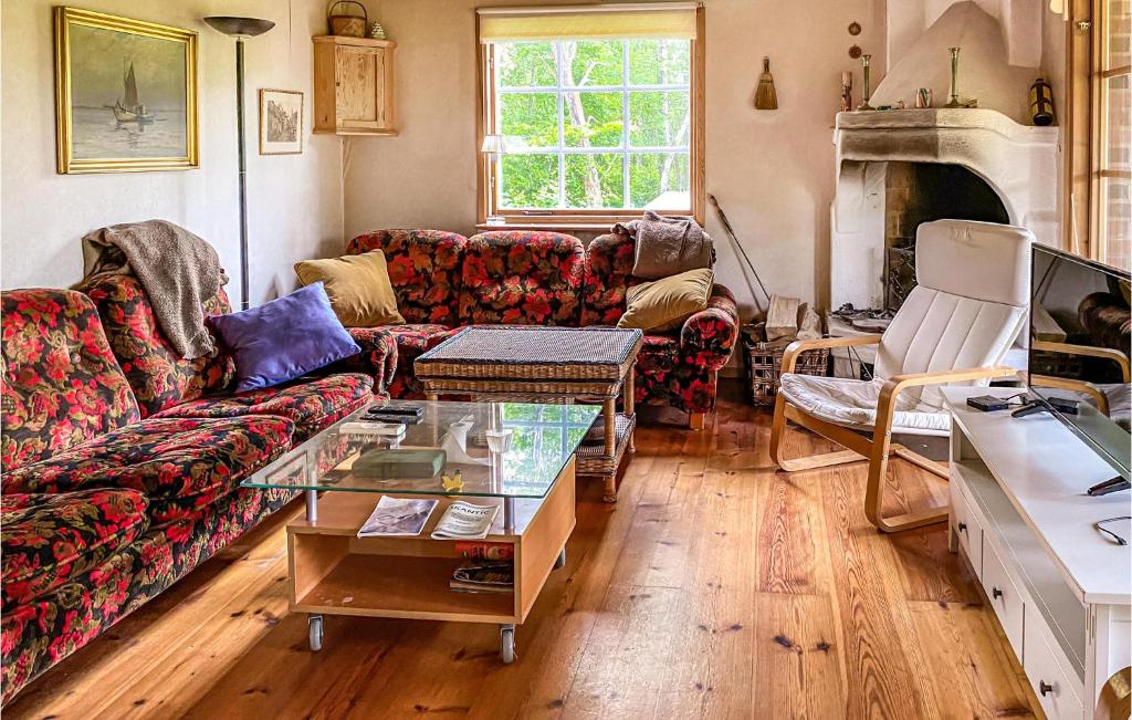 Stunning Home In Bredaryd With Wifi And 3 Bedrooms photo 4