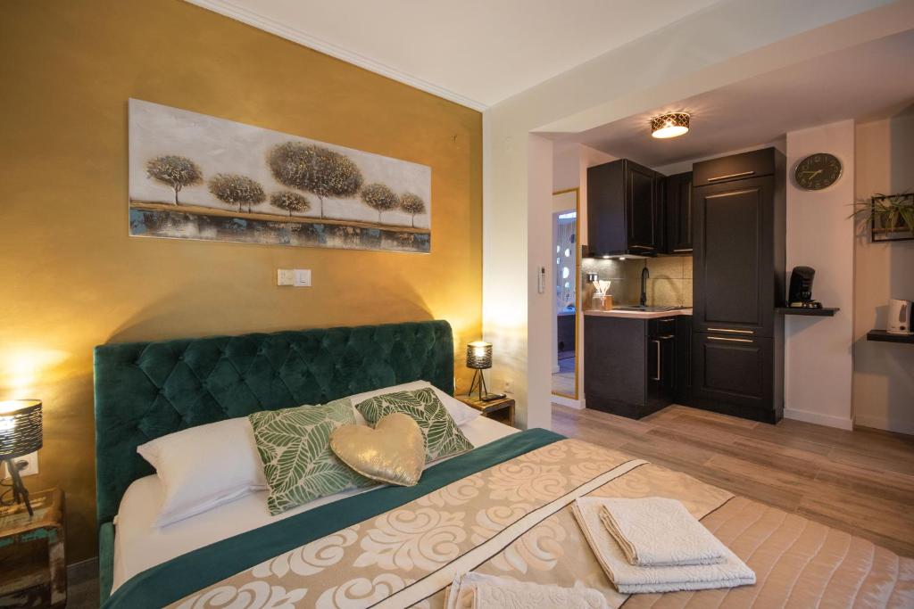 Wellness Studio D'Or - Exclusive NEW apartment With whirlpool, sauna, sunny terrace, private parking photo 4