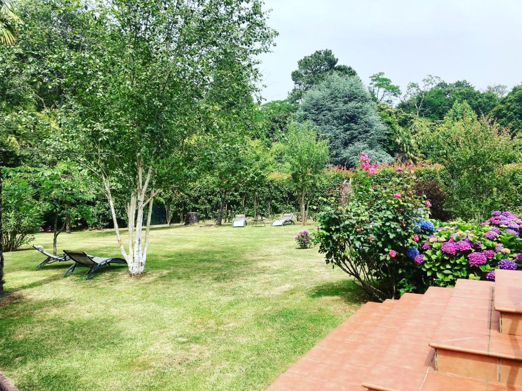 Villa de charme parc fleuri, arboré et piscine à BIARRITZ photo 4