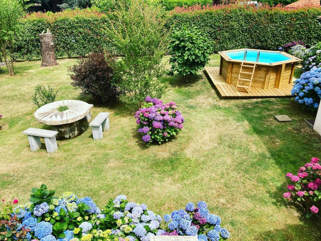 Villa de charme parc fleuri, arboré et piscine à BIARRITZ photo 3