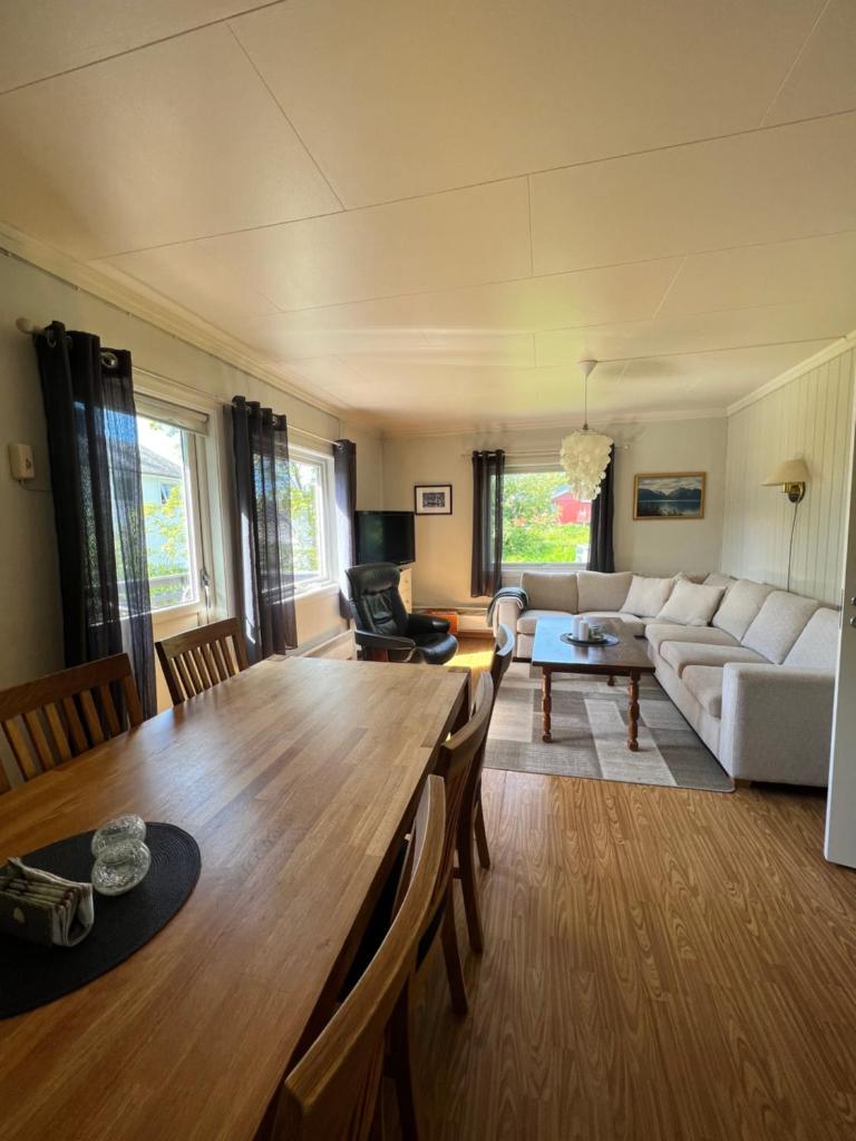 Lyngen House photo 3