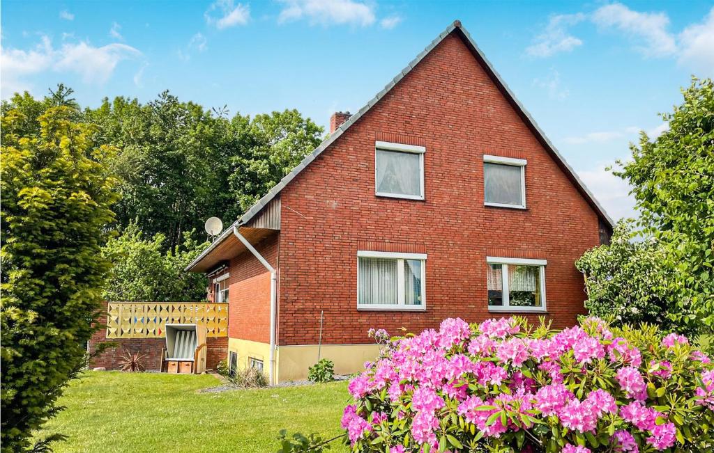 Amazing Apartment In Ahrensbk With Wifi And 1 Bedrooms