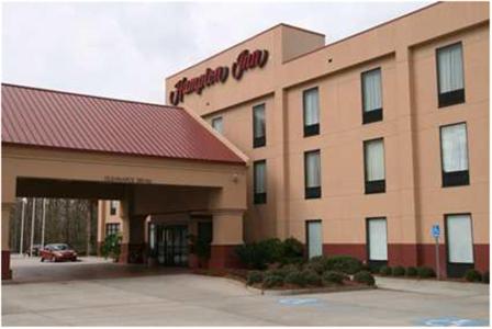 Hampton Inn Laplace image