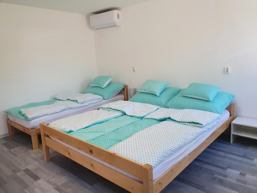Família Apartman Cserkeszőlő photo 2
