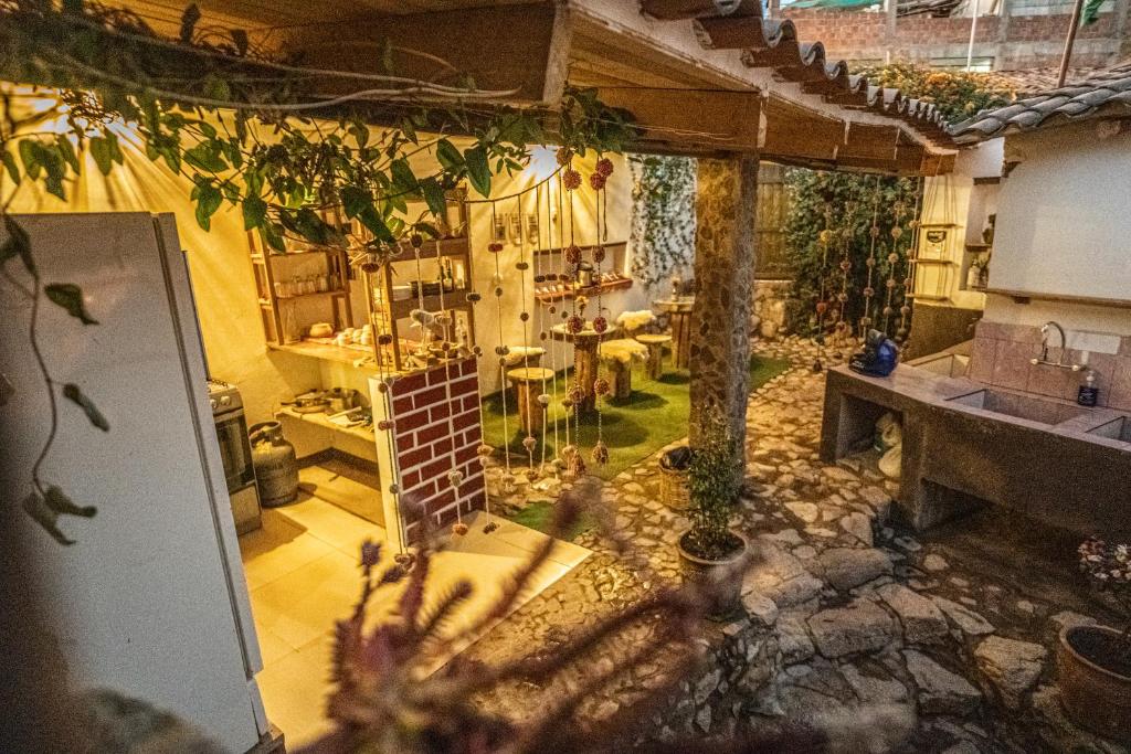 MAMA GREEN Veggie Hostal & Permaculture Farm