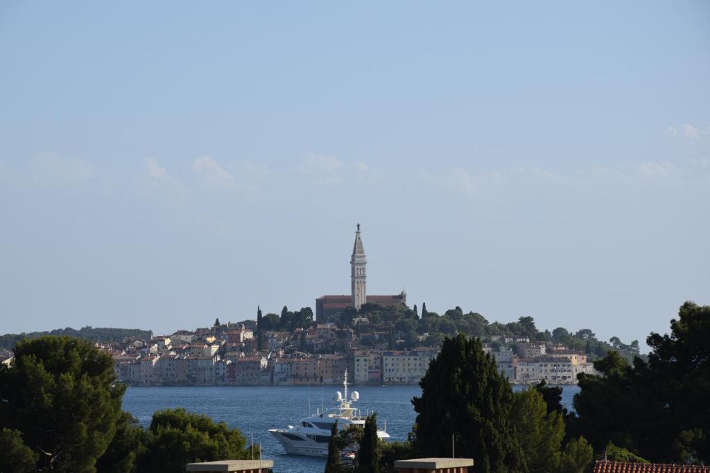 4R- Royal Residence Rojnić Rovinj