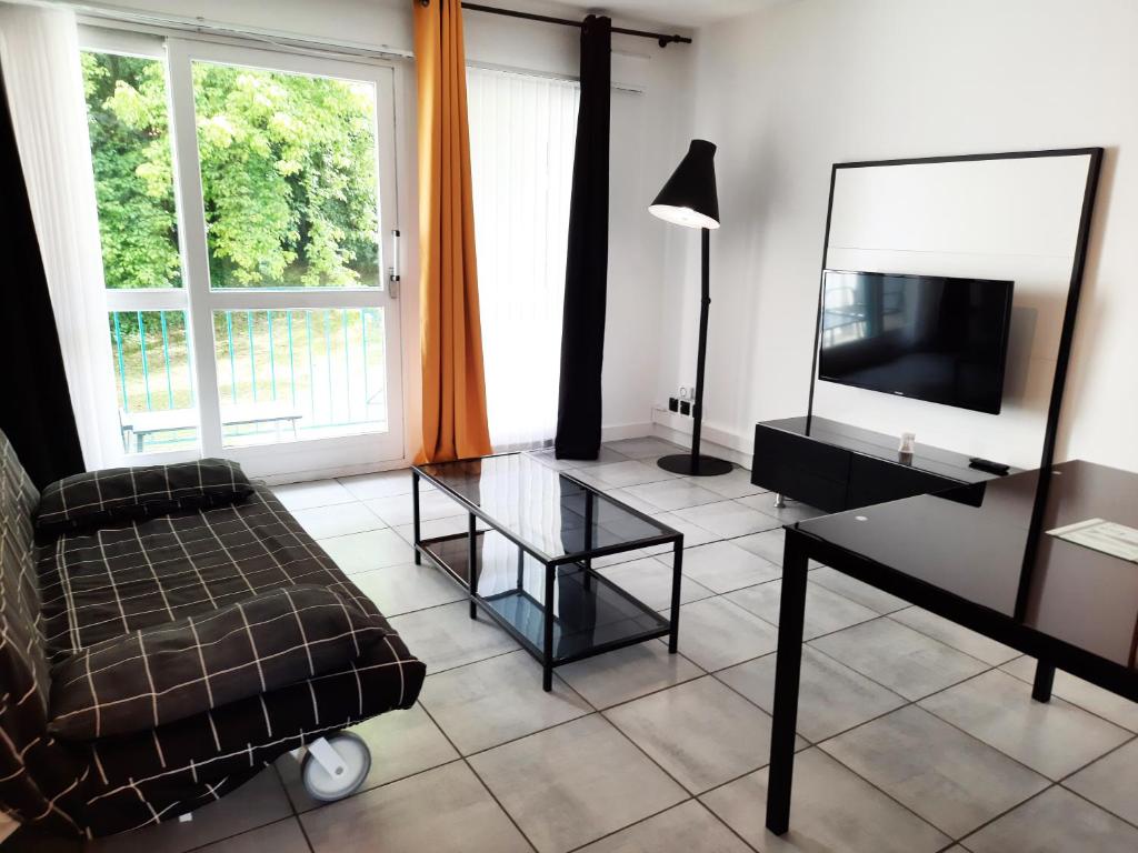 La Poterie - Appartement avec balcon et parking privé photo 2