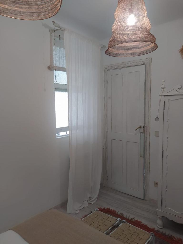 Piso Iwvaxi, gallery house. Ourense. photo 3