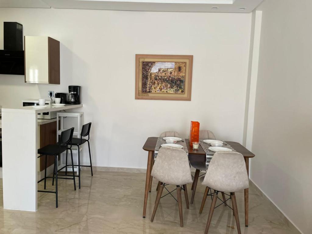 SUITE APPARTEMENT BOURGOGNE 2 pièces photo 4