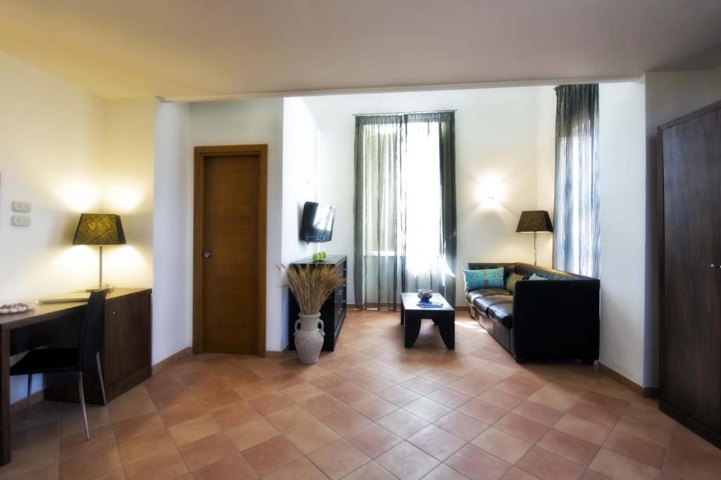 Relais Villa Buonanno - Tap to explore photos