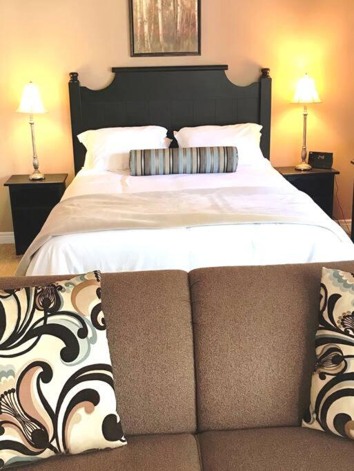 The Perfect Staycation - Blue Mountain Studio photo 2