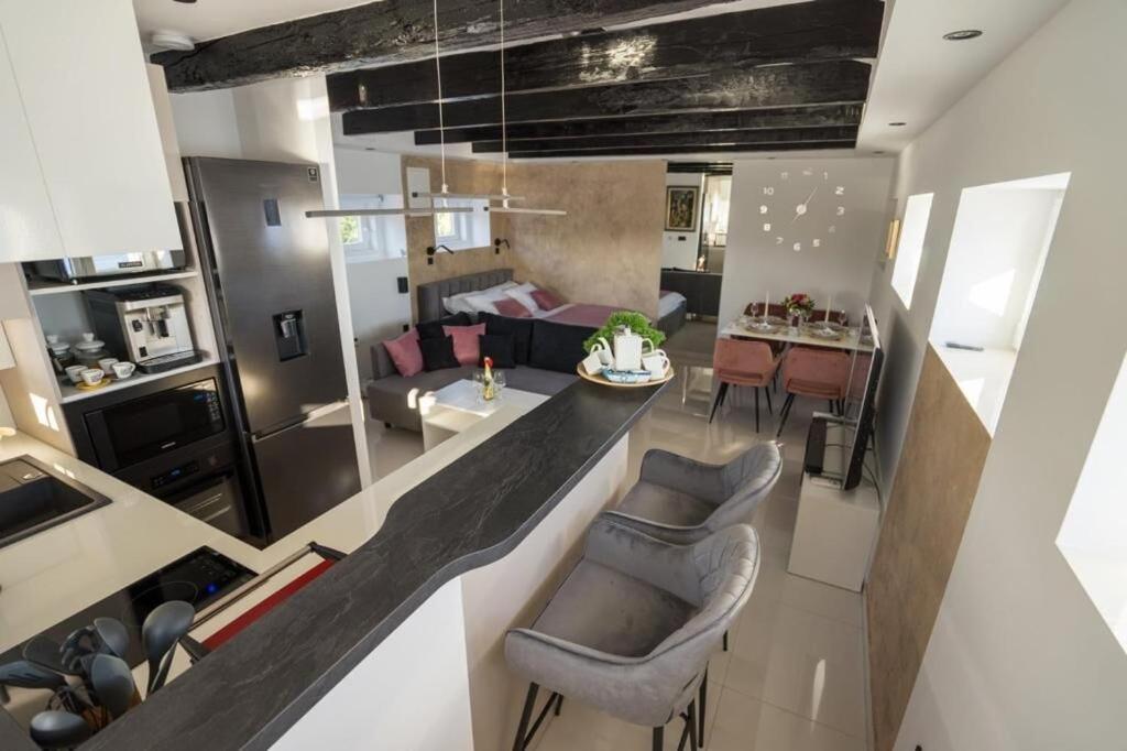 Apartment Royal studio photo 4