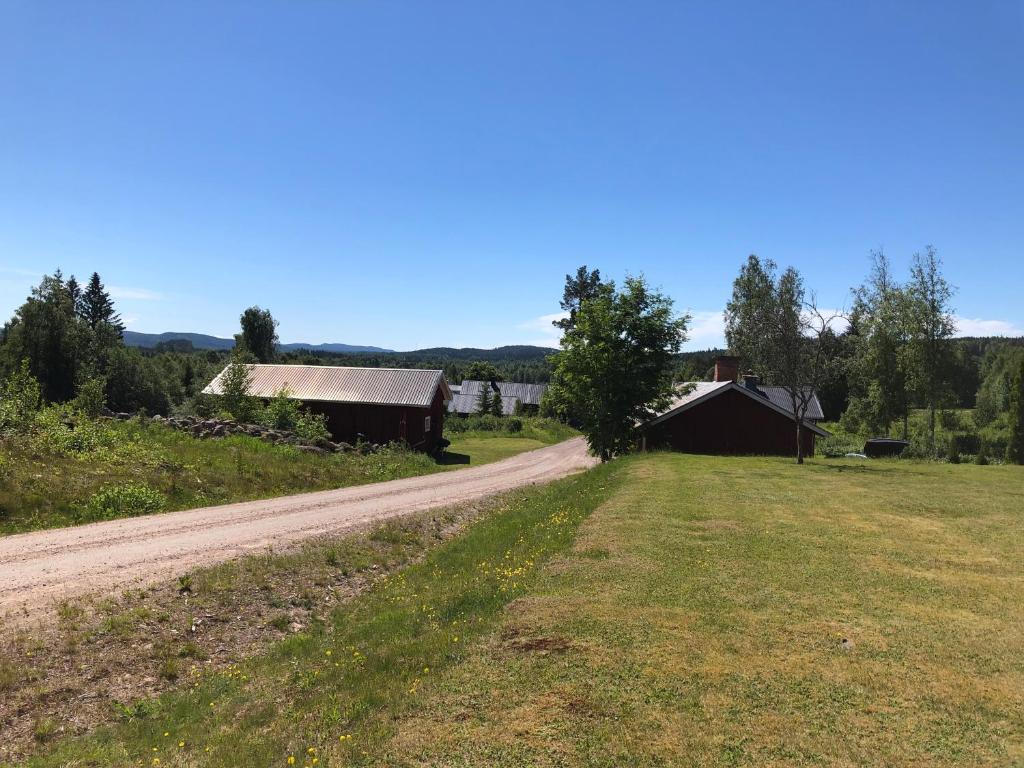 Mysig timmerstuga med braskamin nära Hovfjället photo 4