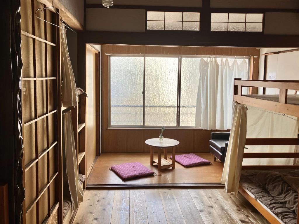 Torii-Kuguru photo 1