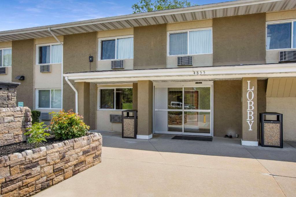 Rodeway Inn image
