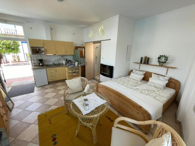 Casa Blanka Poolhaus - PH photo 1