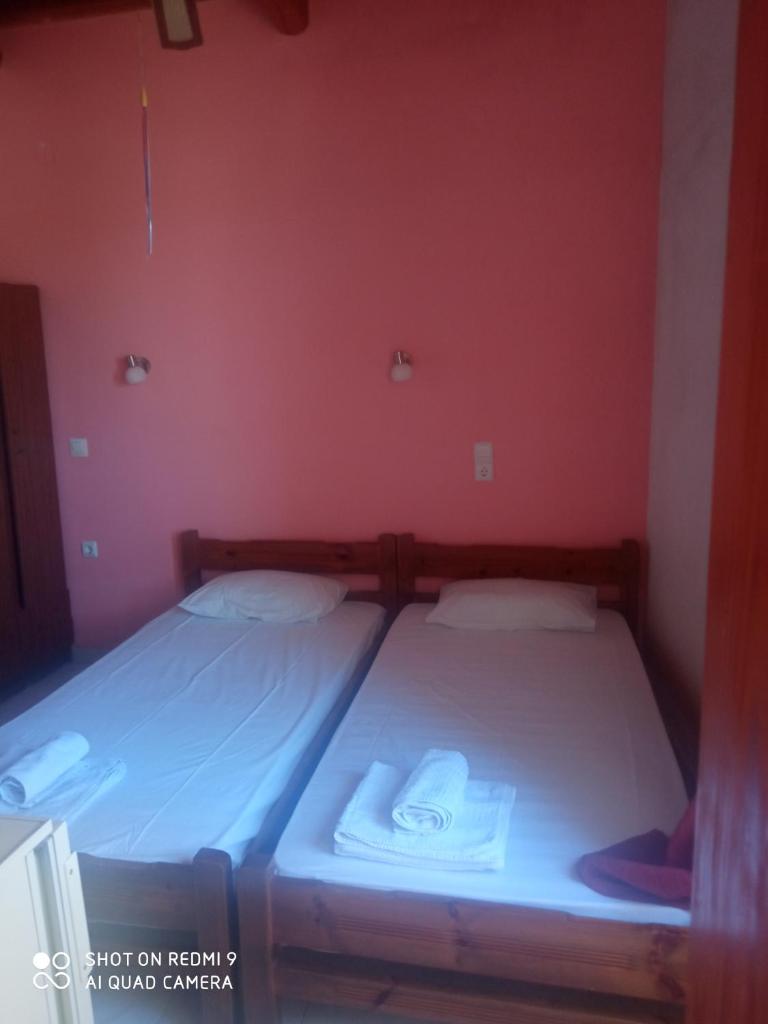 Ikosrooms photo 3