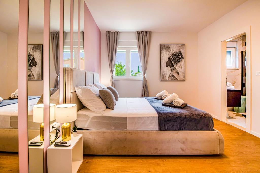 Villa Olea-with pool, sea view, near Split airport photo 1