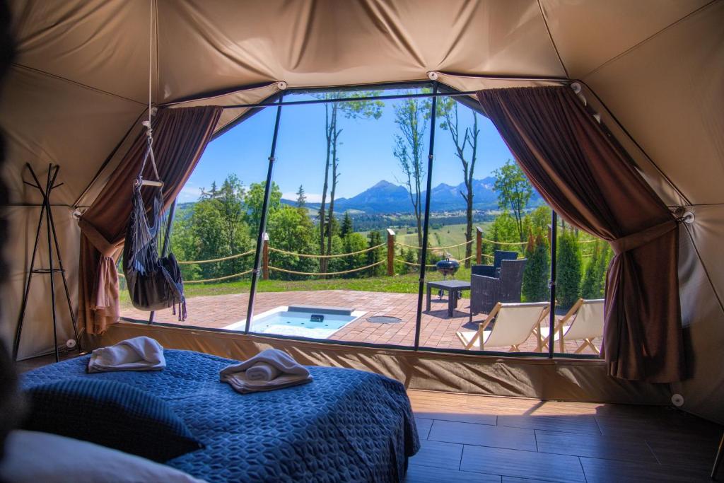 Peak Glamp photo 1