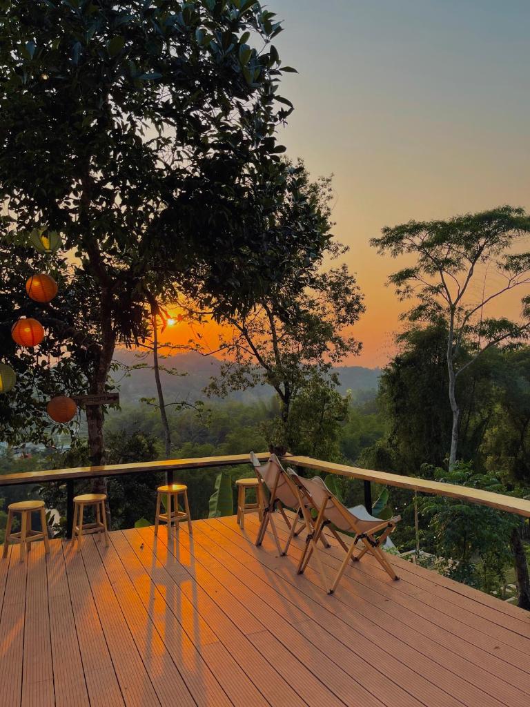 MiCasa - Nhà gác mái trên đỉnh đồi