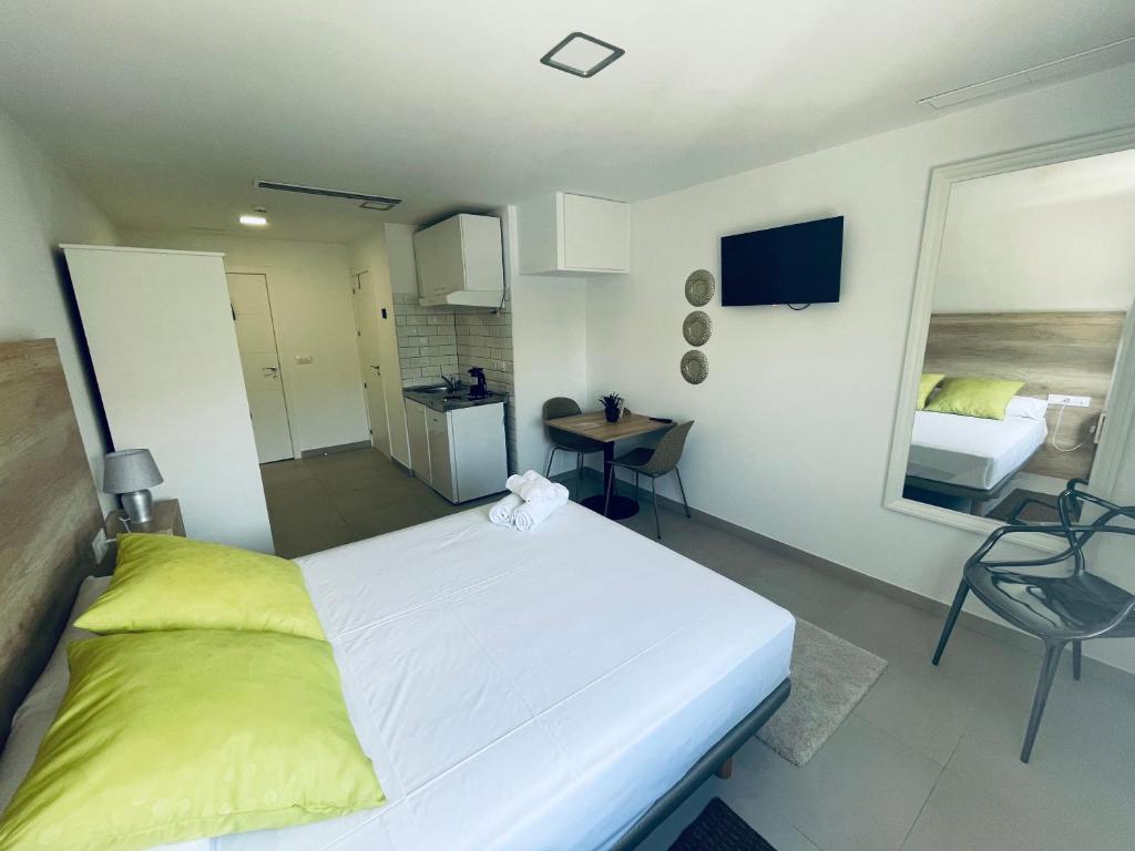 Villamartin Hotel GHB photo 2