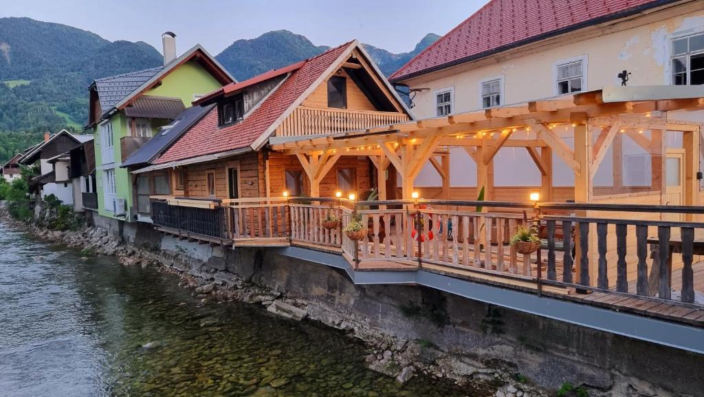 Captain's Lodge photo 1