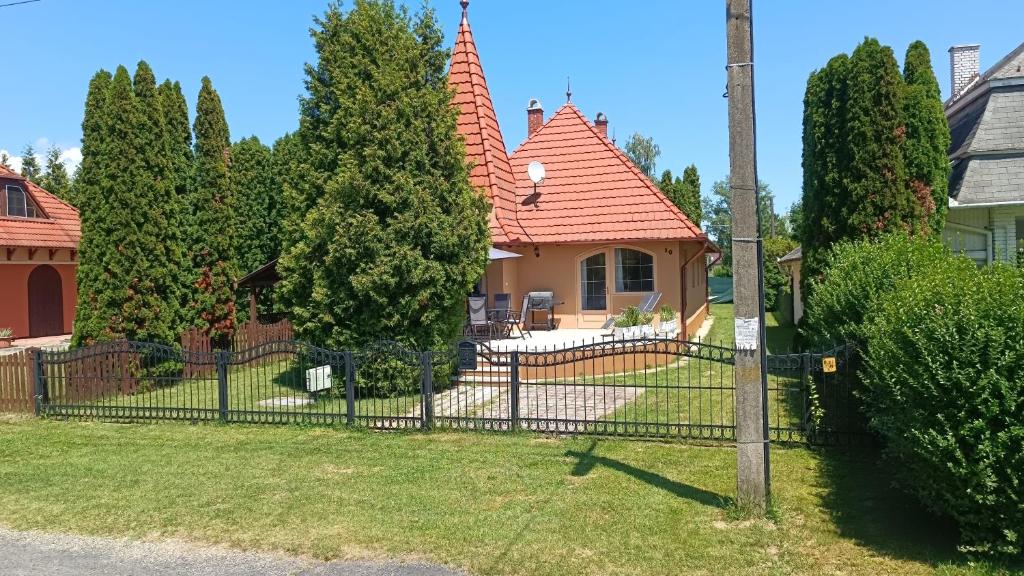 Vica Apartman photo 1