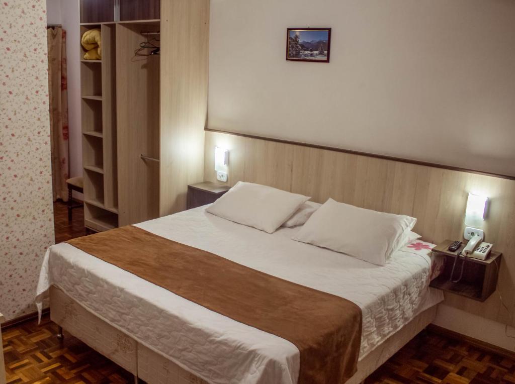 Hotel Alpenrose photo 2