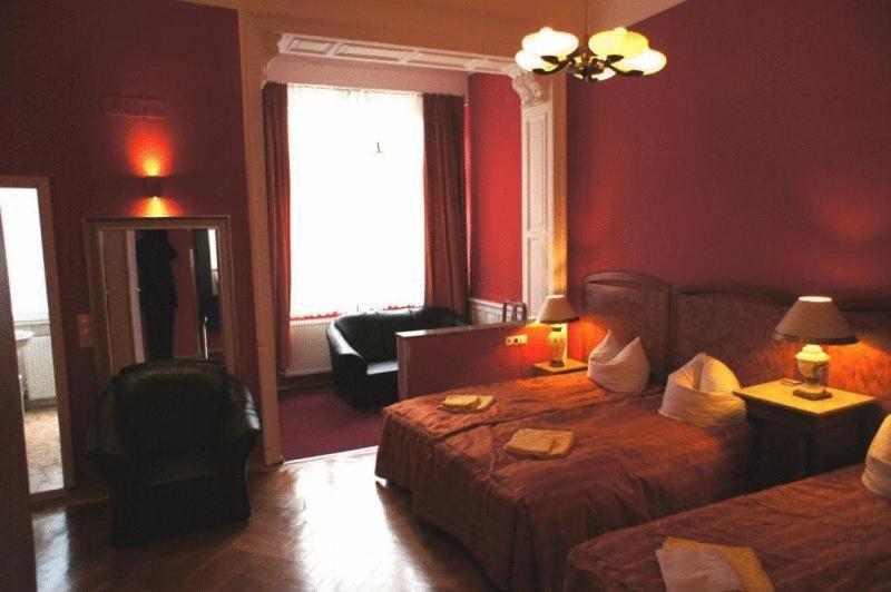 Четырехместный (Четырехместный номер), Hotel Elite Heidelberg