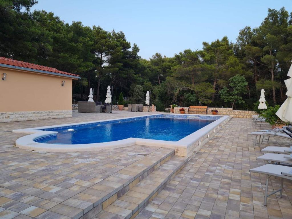 Kandarola Resort photo 3