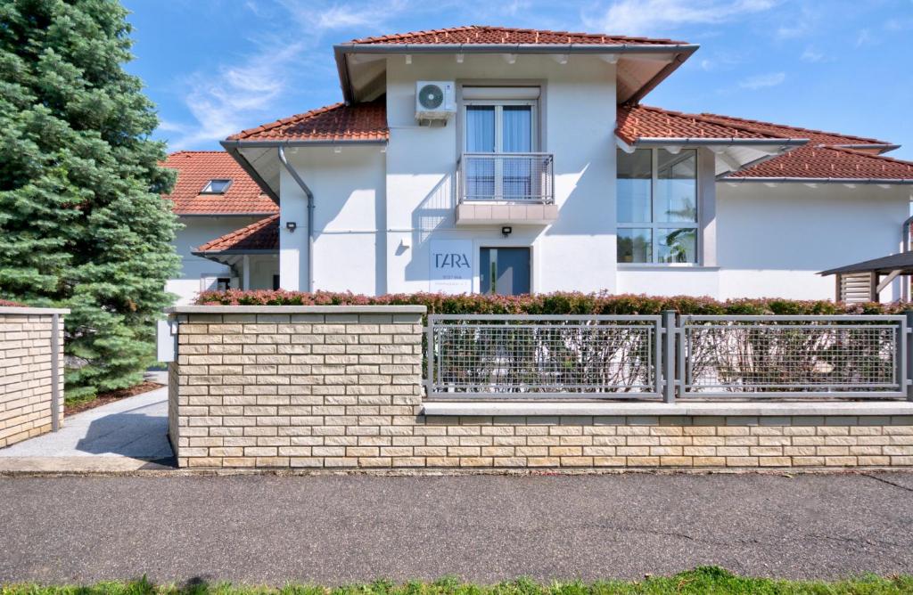 Villa Tara Bük photo 2