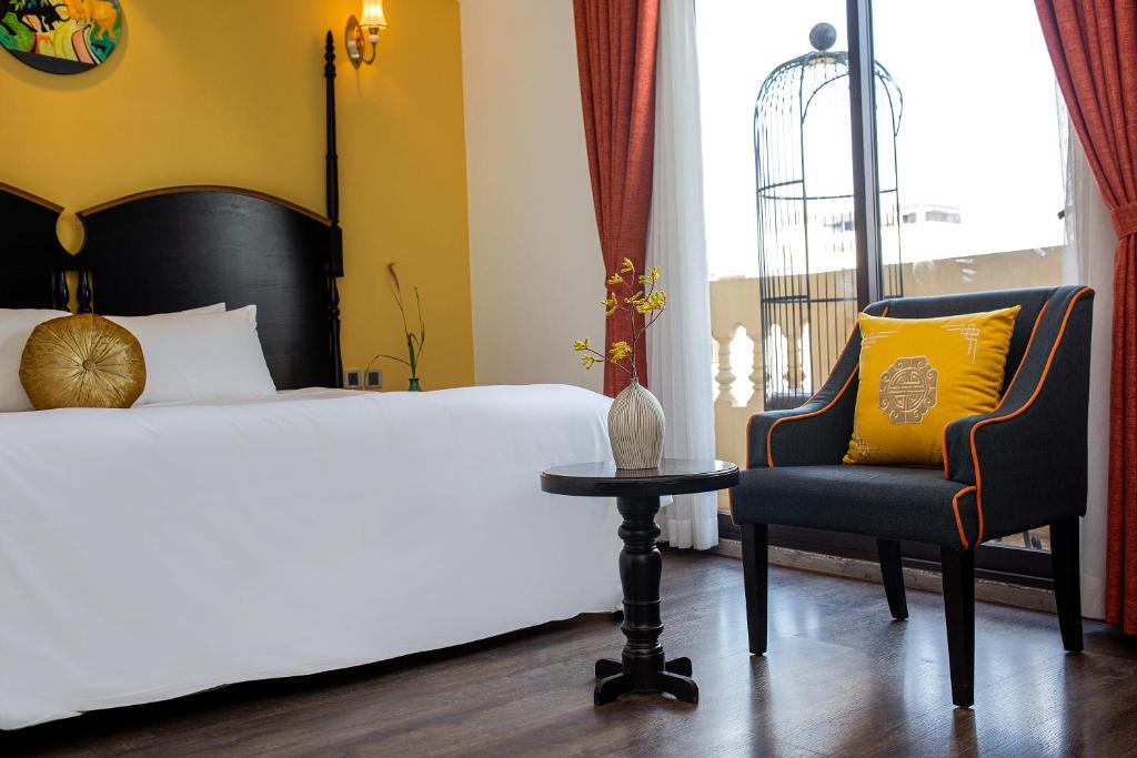 Hanoi Center Silk Boutique Hotel & Travel