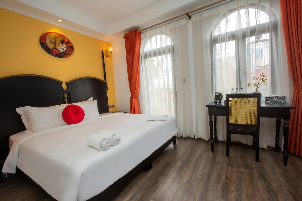 Hanoi Center Silk Boutique Hotel & Travel