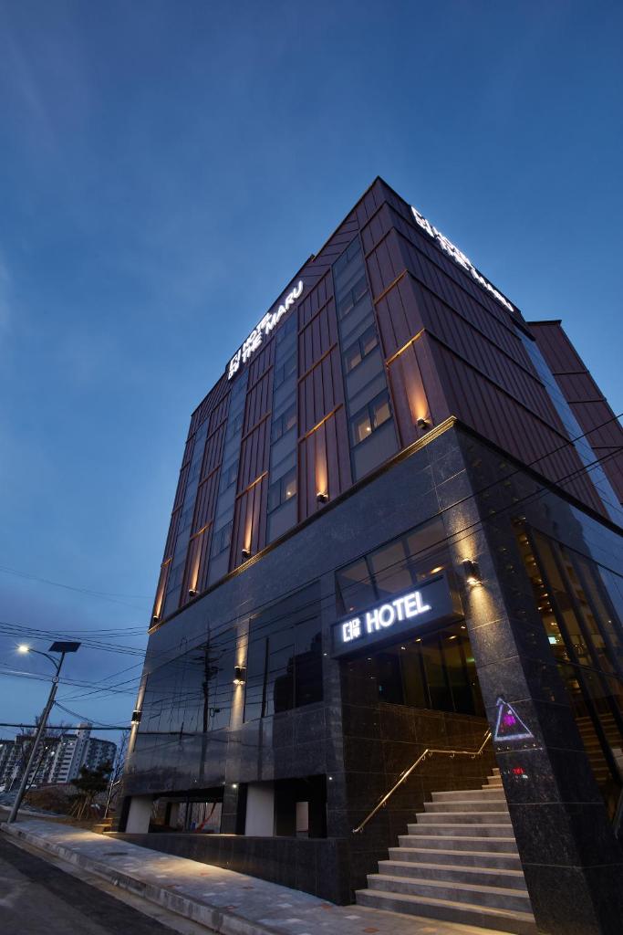 Hotel the maru photo 1