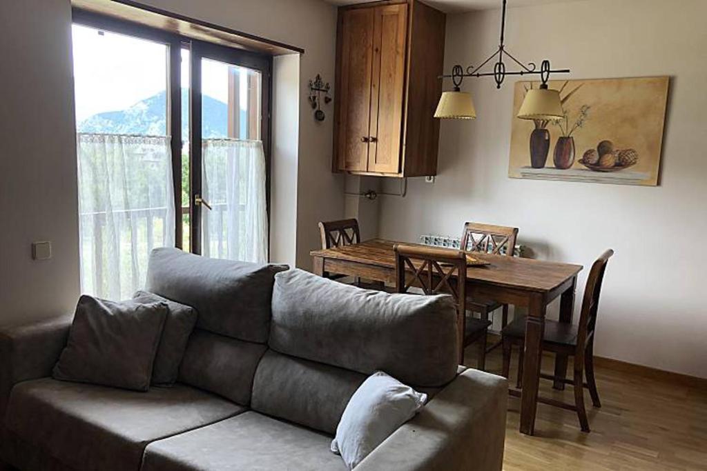 Lovely triplex apartment in La vall de Boi photo 1