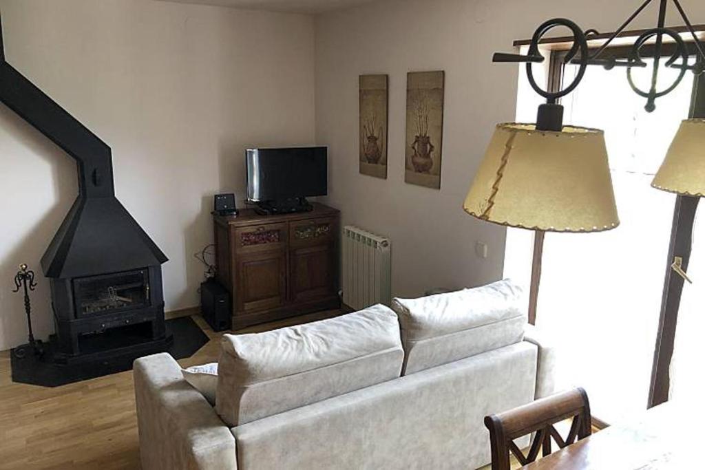 Lovely triplex apartment in La vall de Boi photo 2