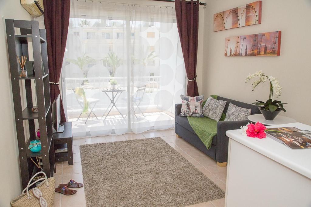 Paphos Love Nest Apartment photo 2
