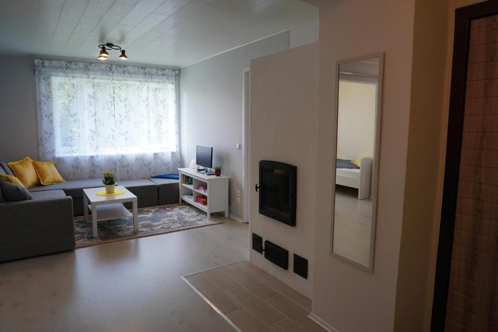 Sireli külaliskorter Kärdlas photo 1