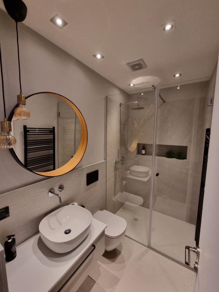 Arena Design Apartments with FREE Private Parking and with a terrace photo 4