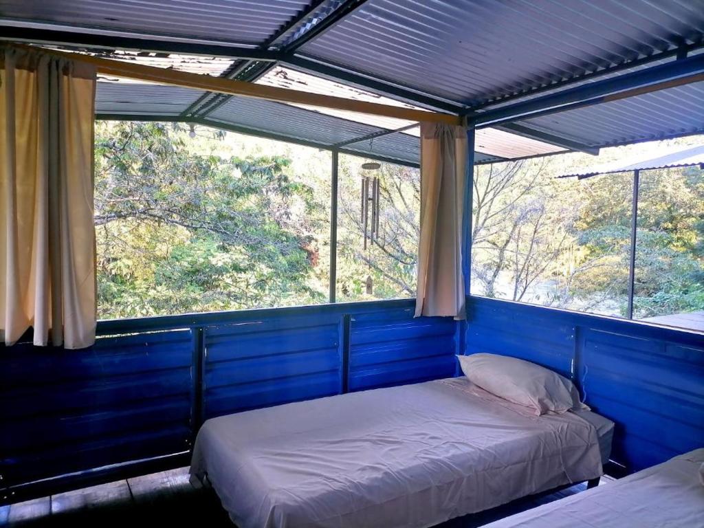Room in Cabin - Rafting Hut by The River photo 2