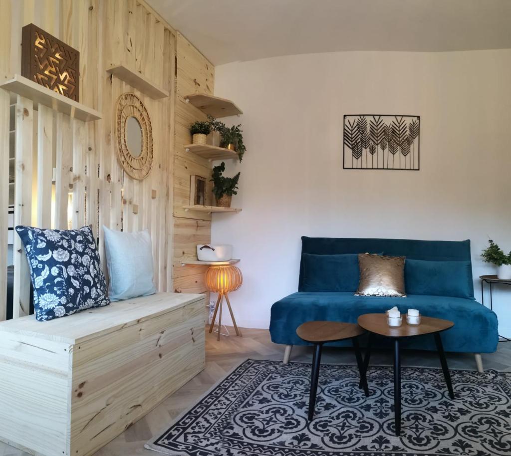 Cozy Woodland Oasis - Superbe appartement rénové, calme et lumineux - BEC photo 3