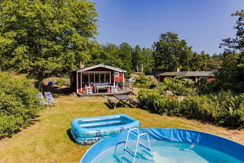 Nice and family friendly holiday home in Trensum Karlshamn photo 3