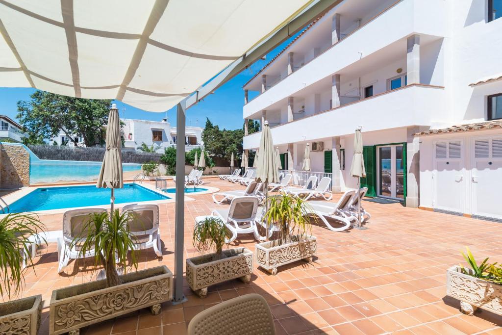 Hotel Ses Puntetes photo 1