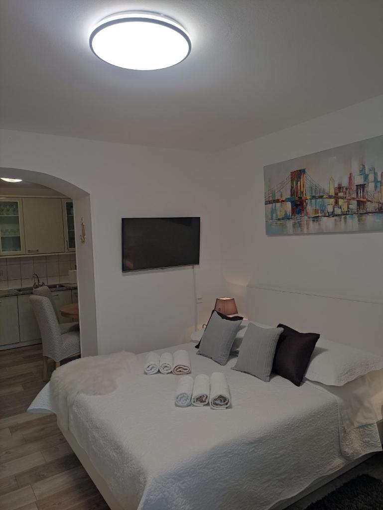 Apartments Tomislav